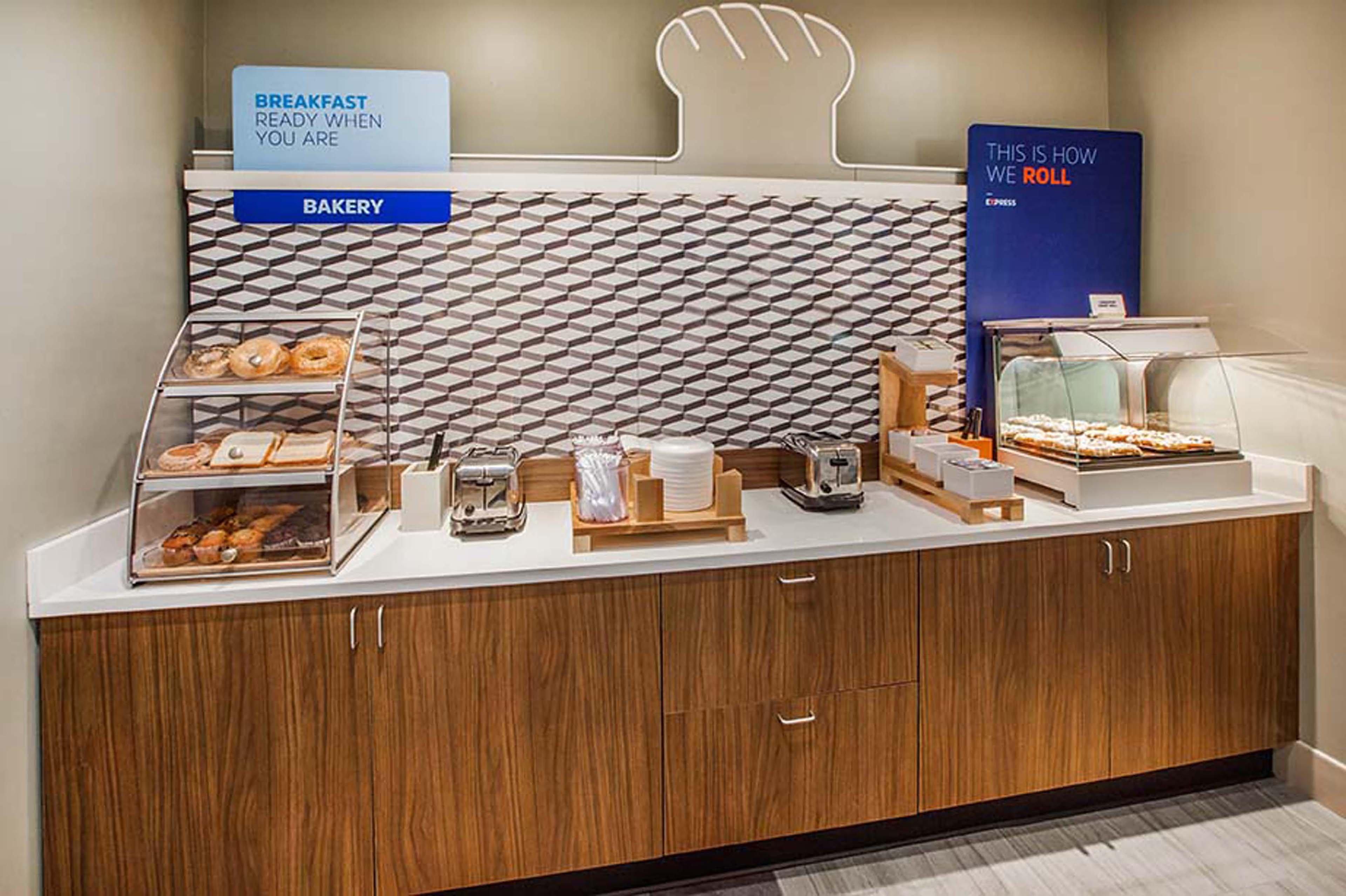 Holiday Inn Express & Suites - Mcallen - Medical Center Area By Ihg Εξωτερικό φωτογραφία